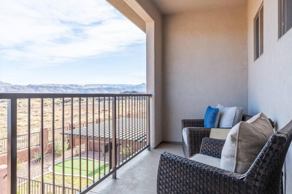Savannah’s Zion Retreat-sleeps 14 Hurricane